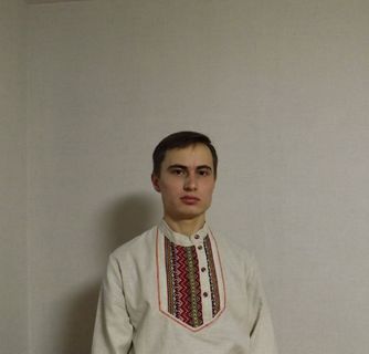 студент 4 курса института удмуртской филологии, финно-угроведения и журналистики Елышев Владимир